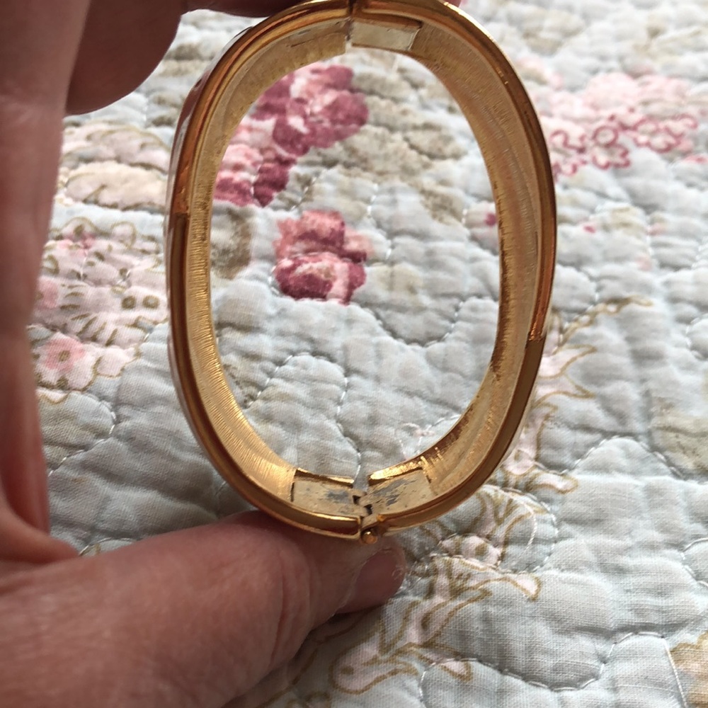 Vintage Monet bangle bracelet - Picture 9 of 10